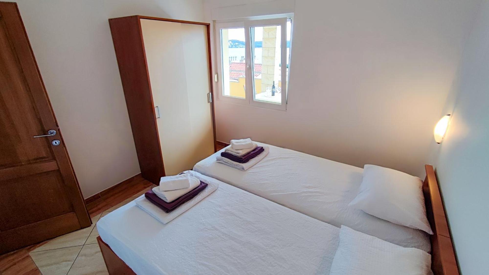Villa Penava, Private Beach, Pool And 7Min To تروغير الغرفة الصورة