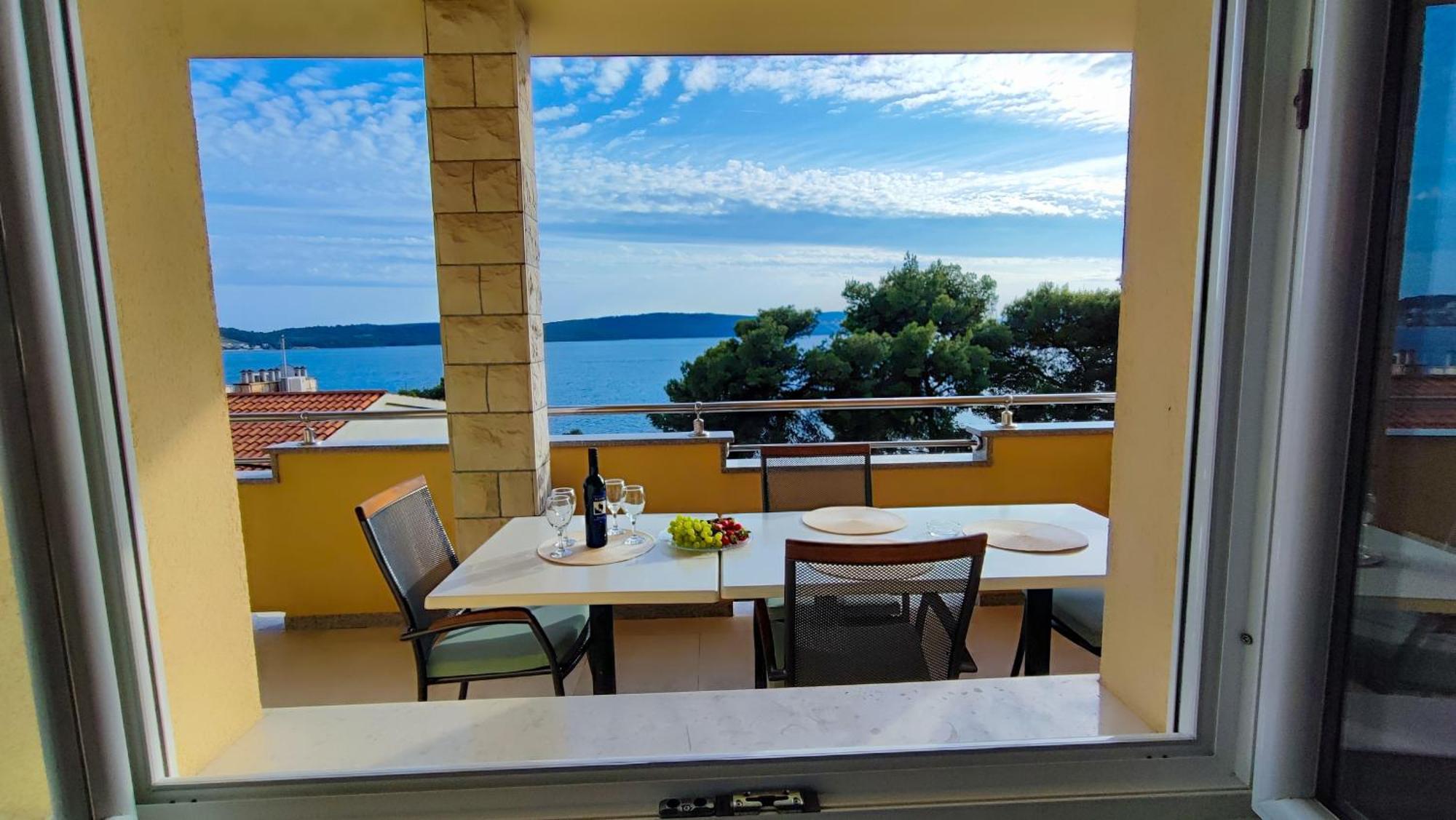 Villa Penava, Private Beach, Pool And 7Min To تروغير الغرفة الصورة