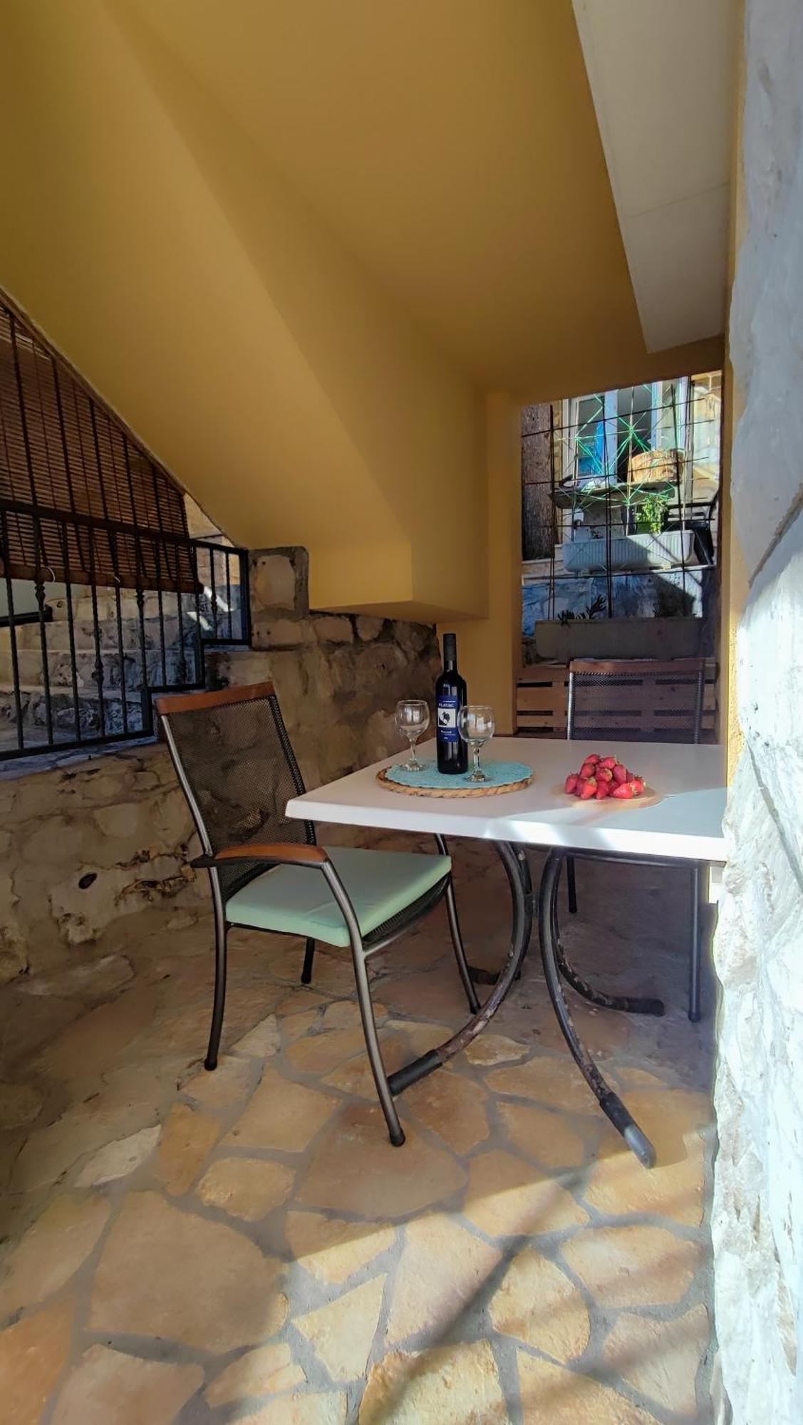 Villa Penava, Private Beach, Pool And 7Min To تروغير الغرفة الصورة