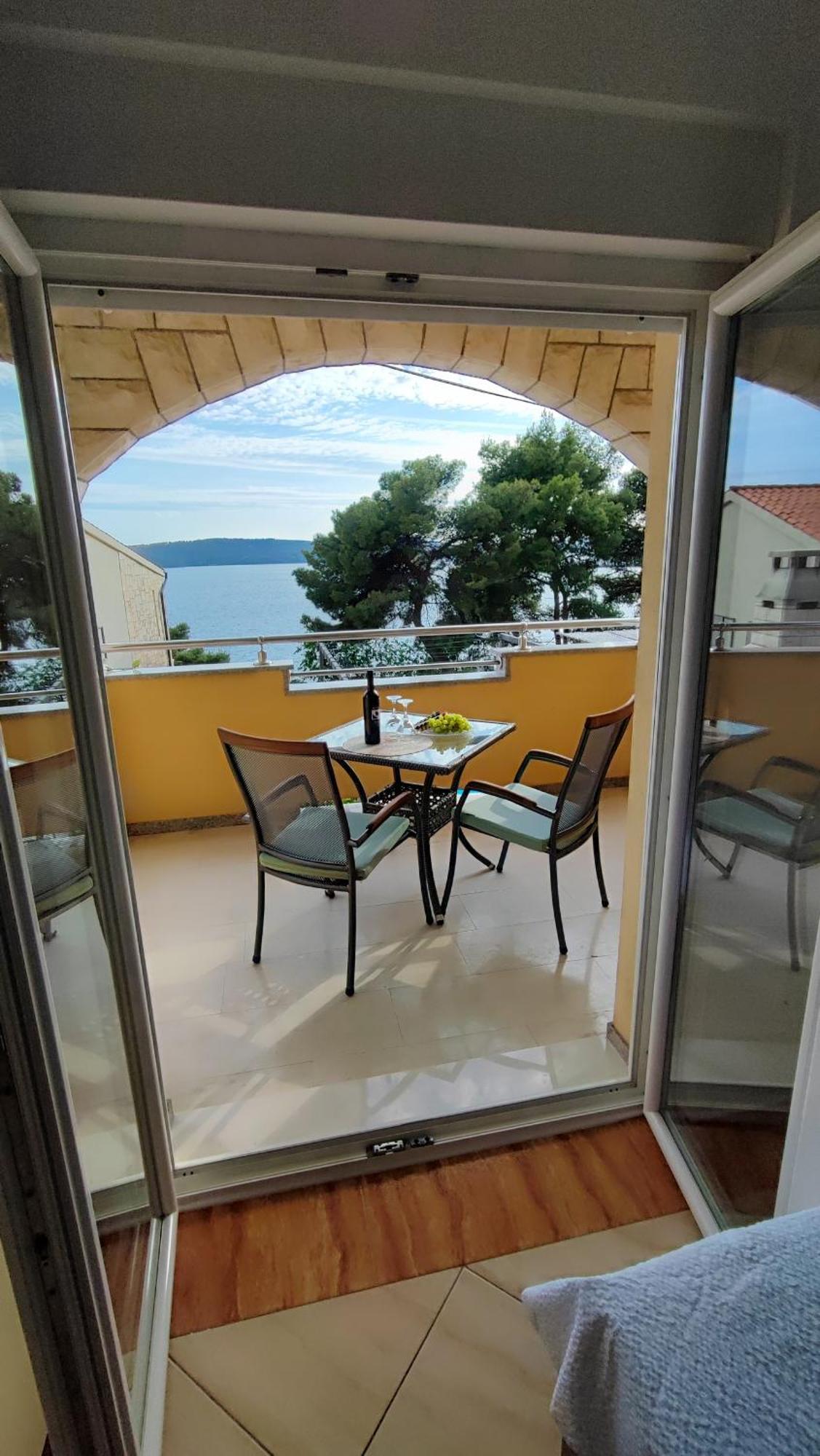 Villa Penava, Private Beach, Pool And 7Min To تروغير الغرفة الصورة