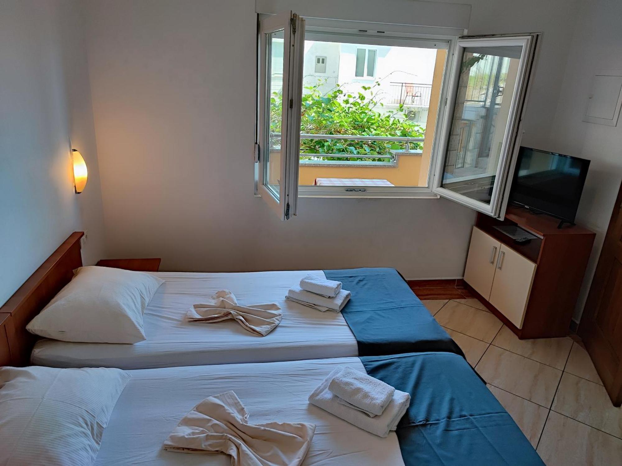 Villa Penava, Private Beach, Pool And 7Min To تروغير الغرفة الصورة