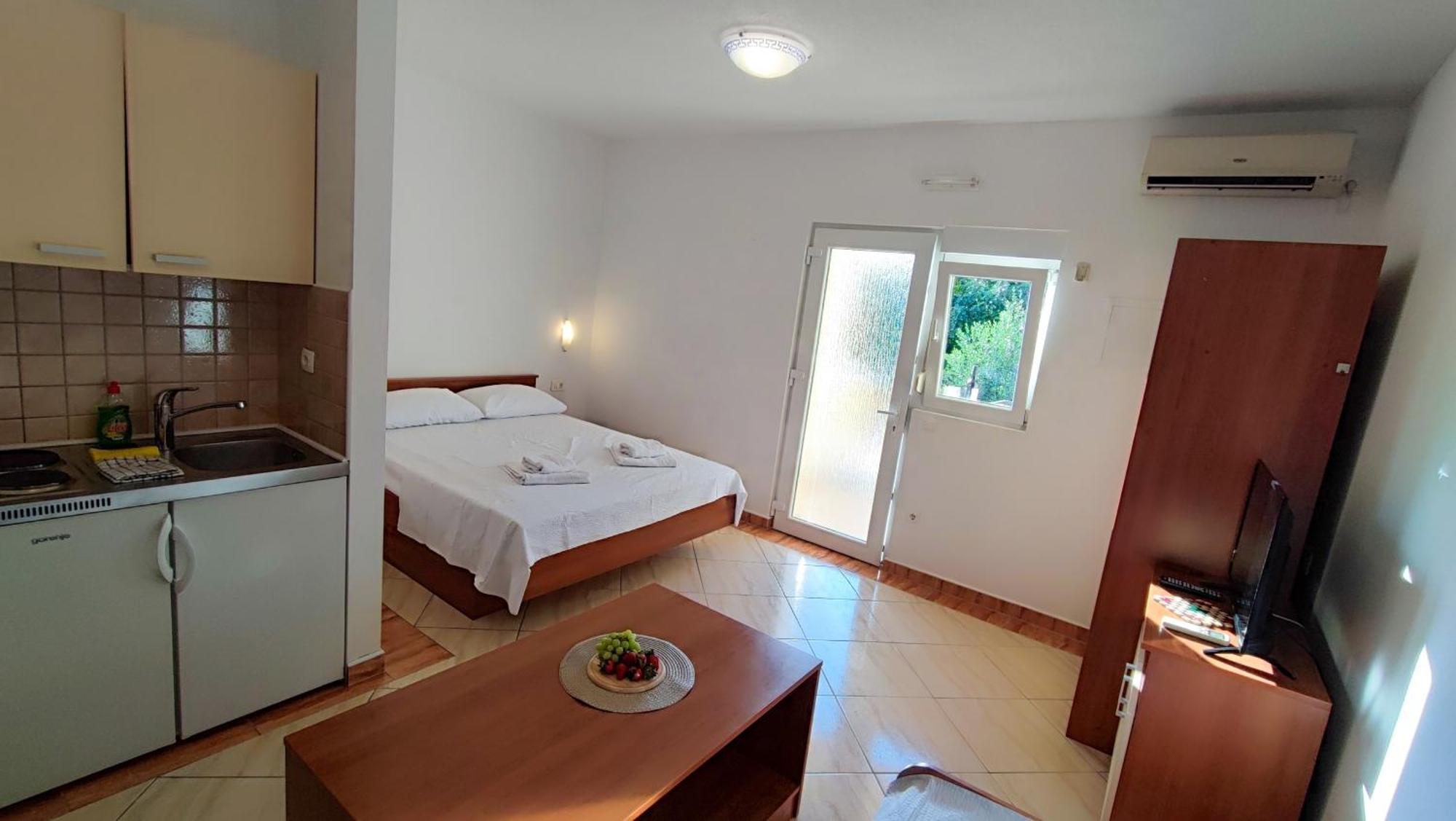 Villa Penava, Private Beach, Pool And 7Min To تروغير الغرفة الصورة