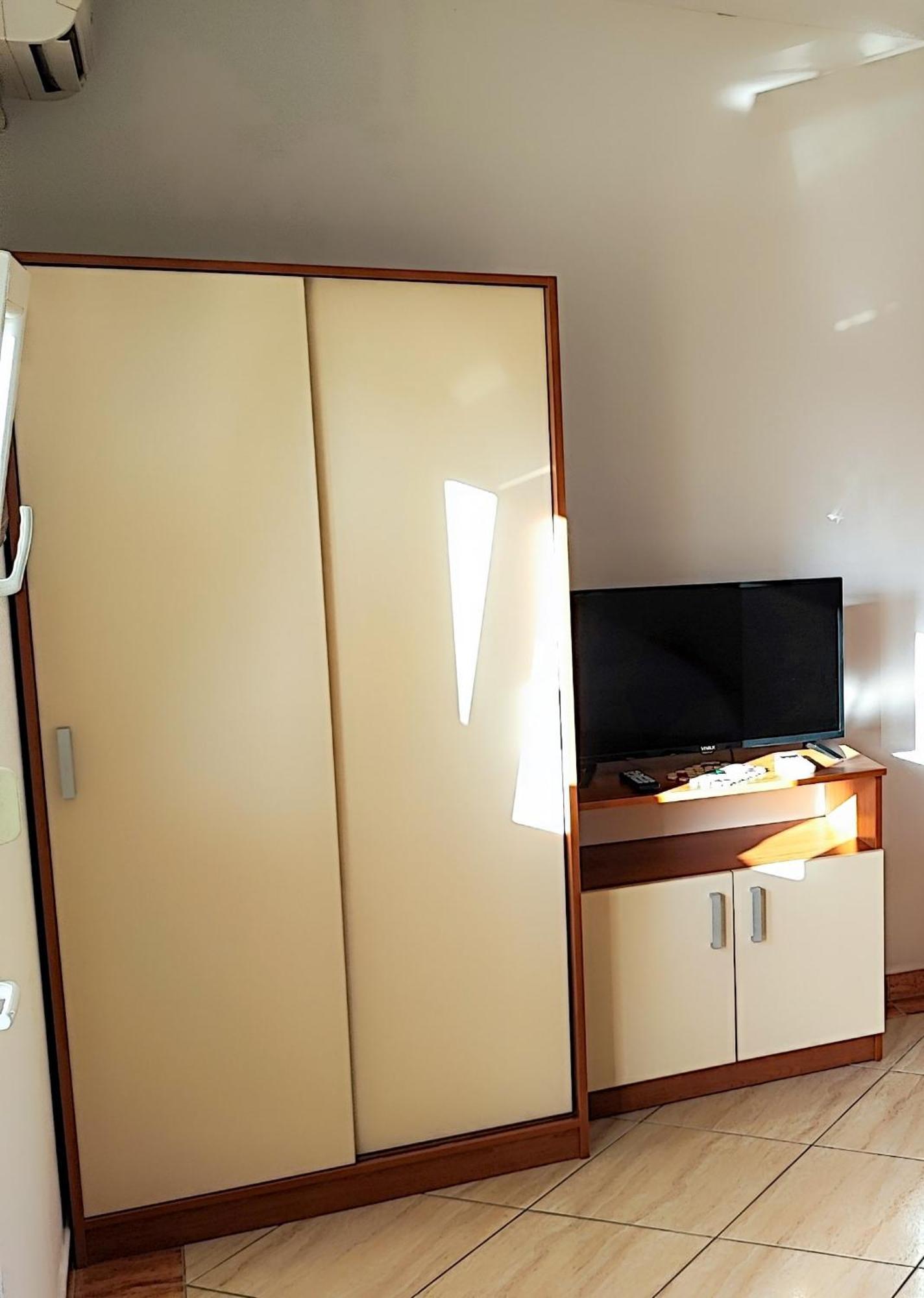 Villa Penava, Private Beach, Pool And 7Min To تروغير الغرفة الصورة