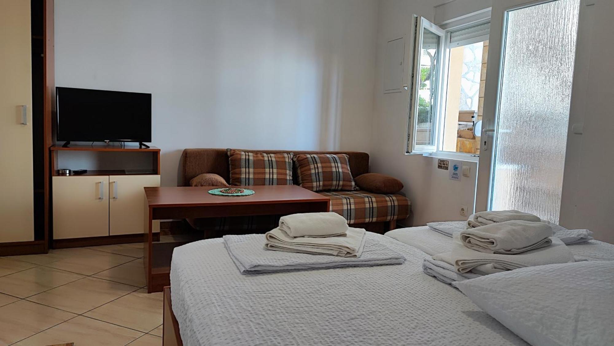 Villa Penava, Private Beach, Pool And 7Min To تروغير الغرفة الصورة